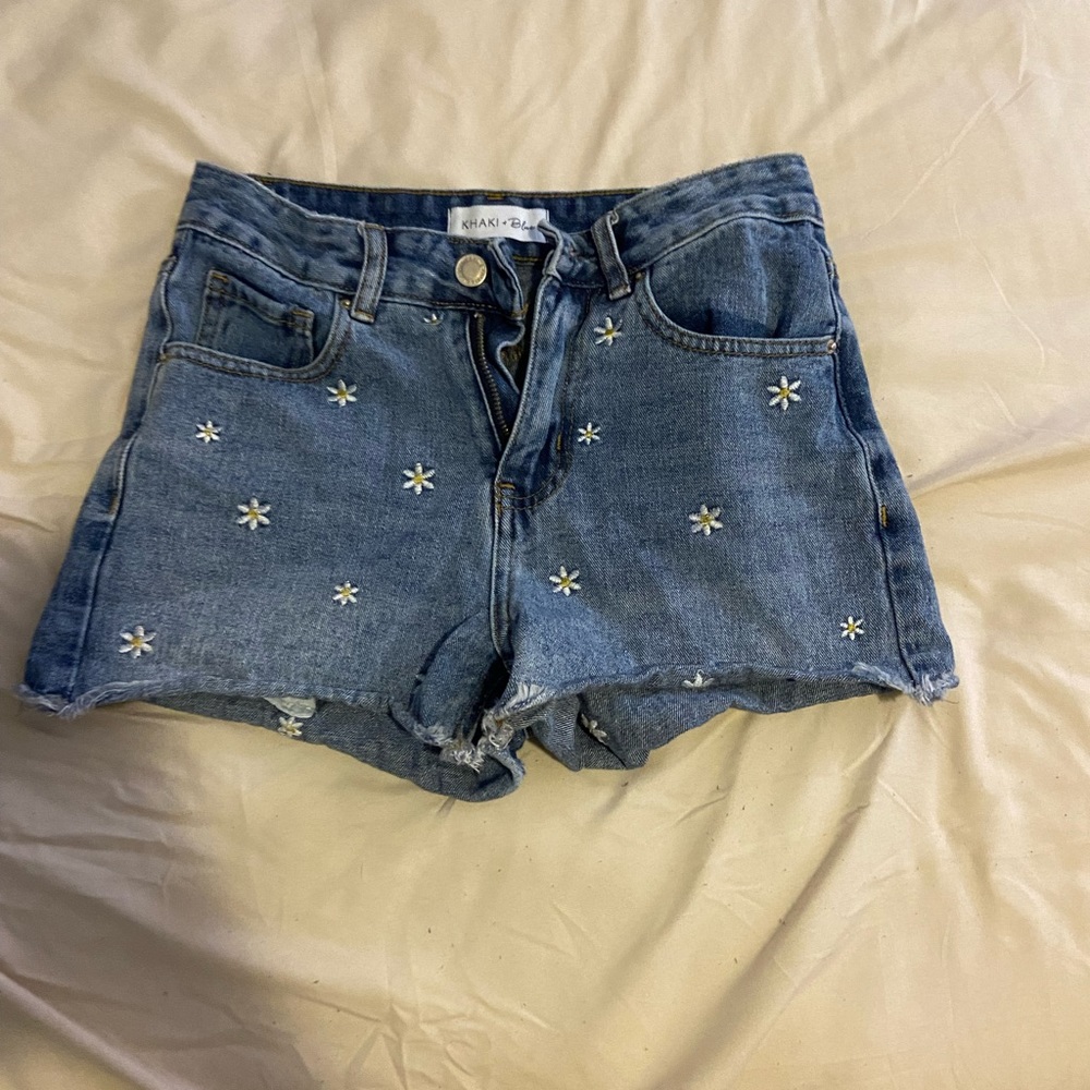 daisy shorts size 1/25